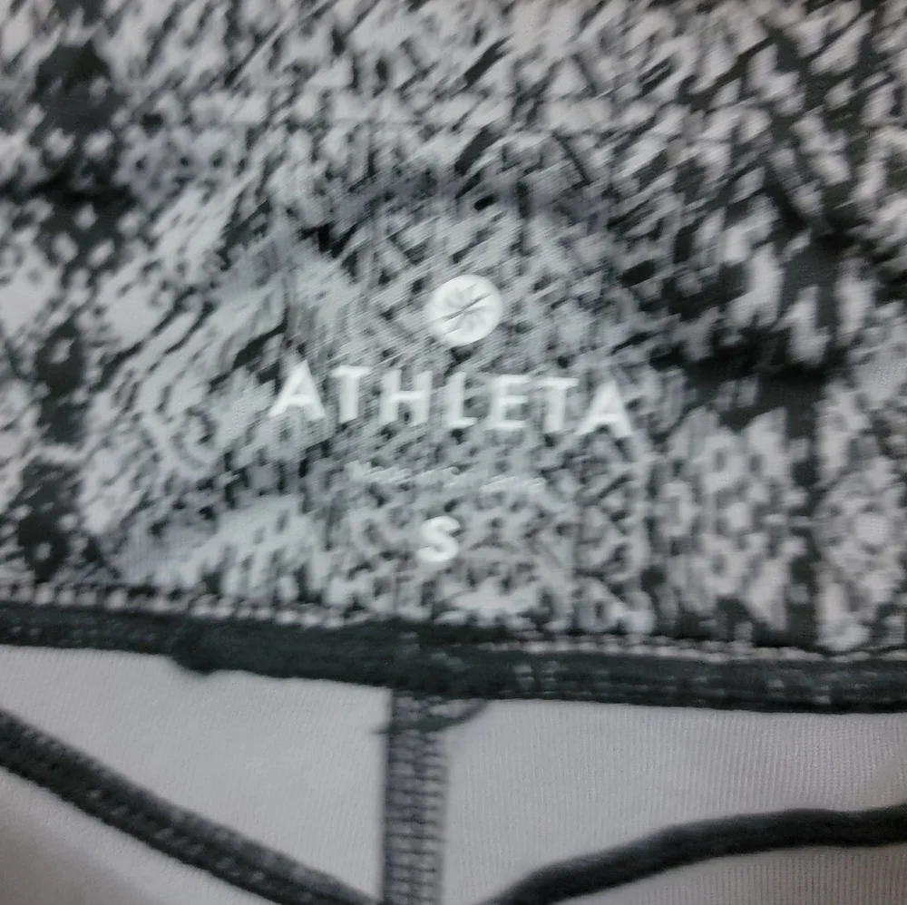 Athleta Prisma Stide Capri Crop Legging